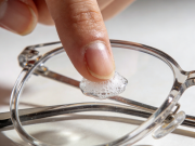 眼镜片防雾清洁的实用小技巧