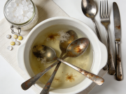 不锈钢餐具除锈的化学妙招 柠檬酸轻松去锈迹