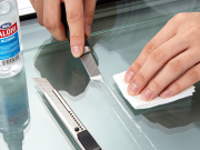 玻璃胶去除 美工刀 + 酒精 不伤表面