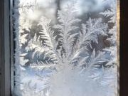 科普：为什么冬天窗户会结霜？原理很简单