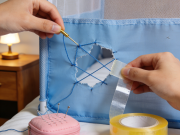 蚊帐破洞修复 针线 + 透明胶 临时防蚊虫